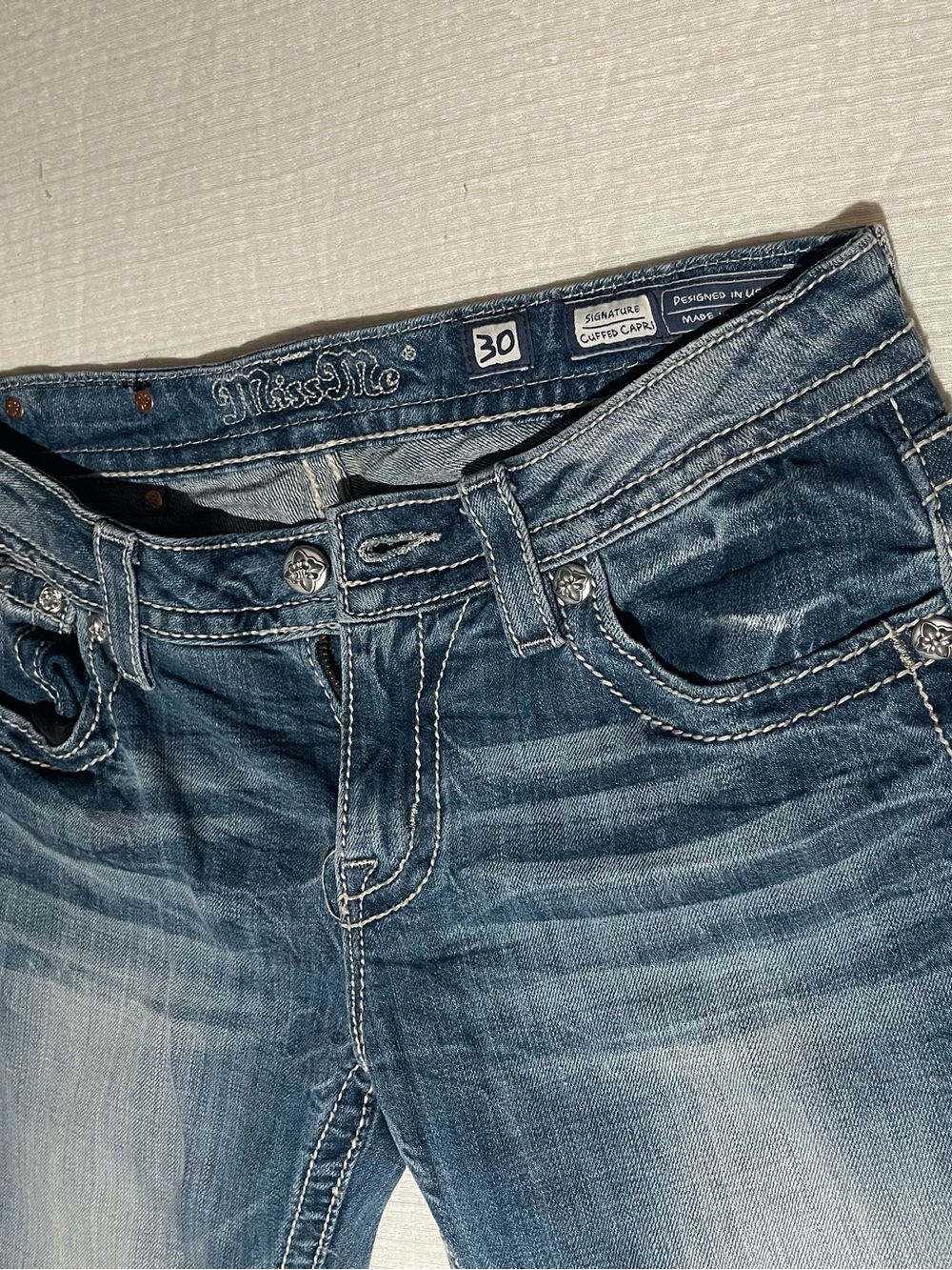 Miss Me Signature Cuffed Capri Jeans - Size 30 - Picture 4 of 5